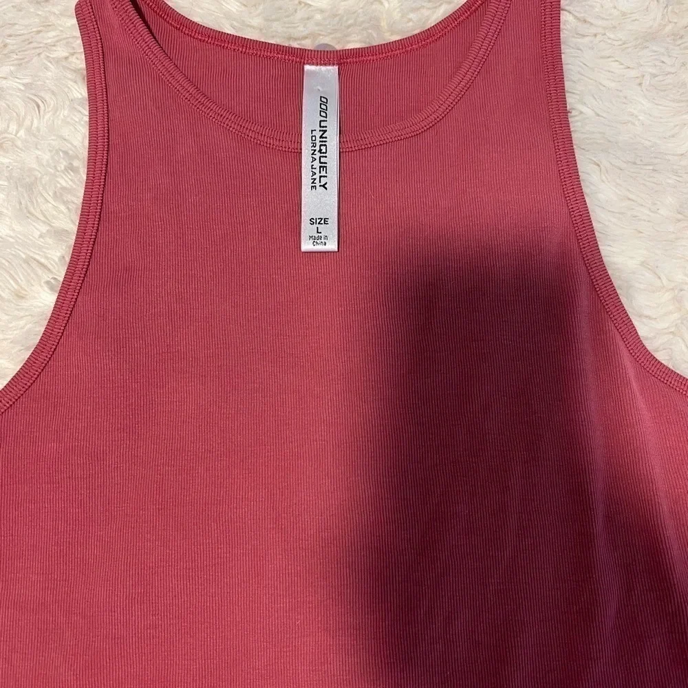 LORNA Jane Luxe Giselle Tank - Picture 3 of 5